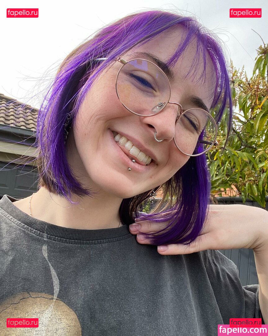 https: / impatient_carnation / impatientcarnation / myytulips Onlyfans Photo Gallery 