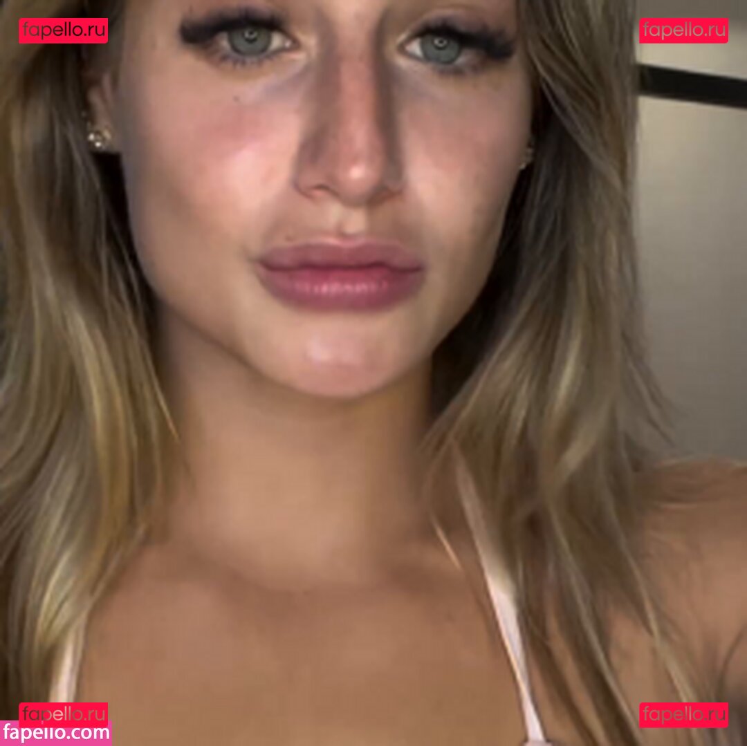 Bruna Griphao / brunagriphaoo Onlyfans Photo Gallery 