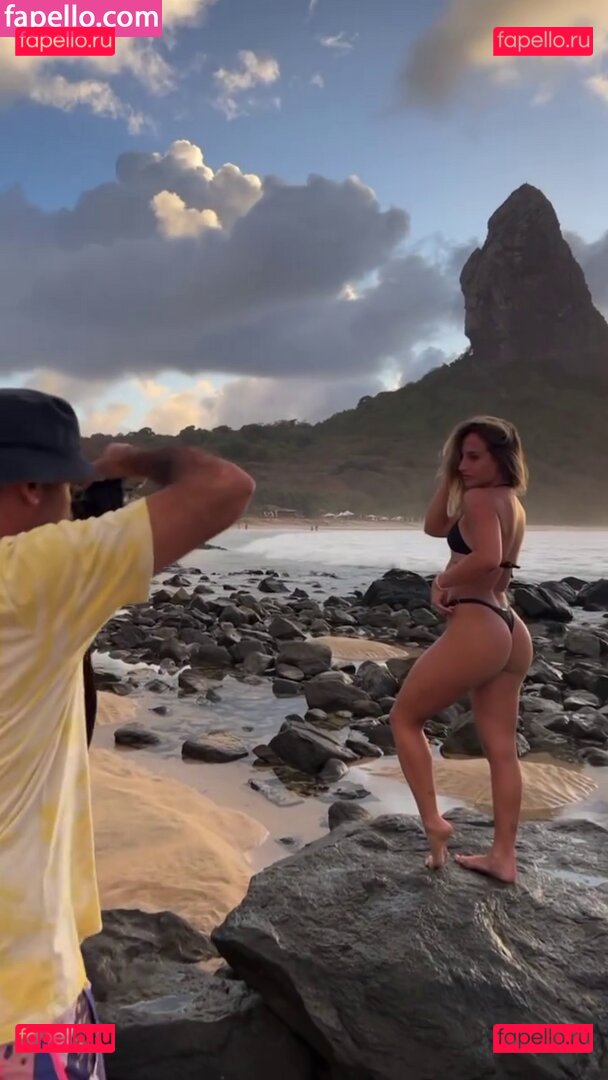 Bruna Griphao / brunagriphaoo Onlyfans Photo Gallery 