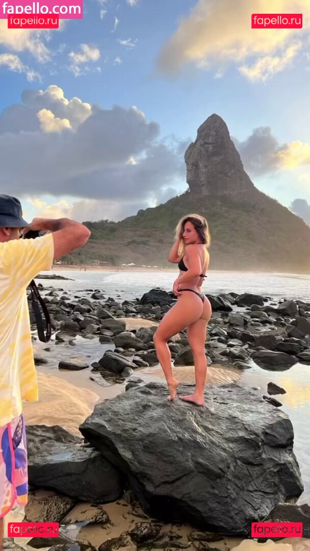 Bruna Griphao / brunagriphaoo Onlyfans Photo Gallery 