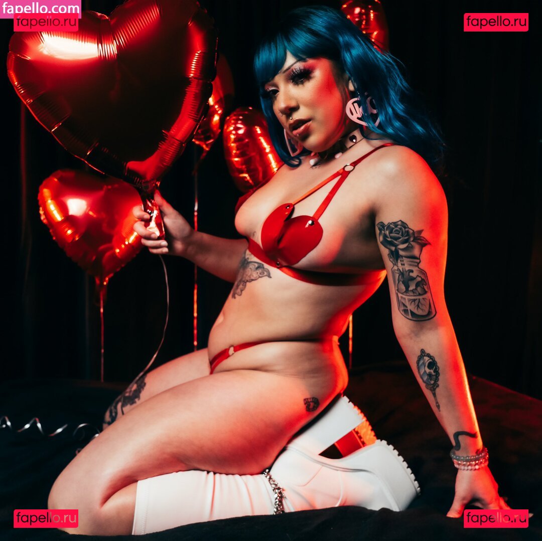 Aquaaamami Nude Onlyfans Photo 2