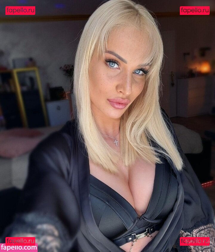 Lia Juwel Nude Onlyfans Photo 24
