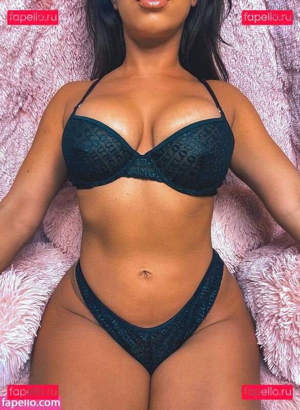 Ashley Peaches Nude Onlyfans Photo 32