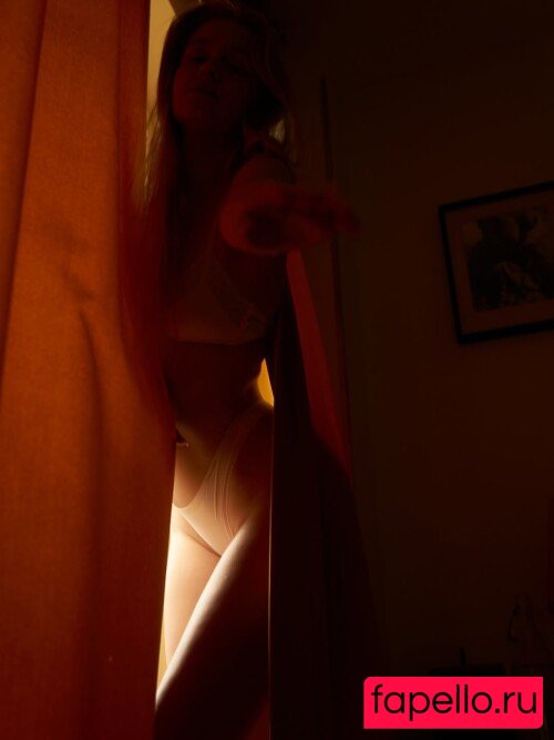 Vlada Dobryak Nude Onlyfans Photo 39