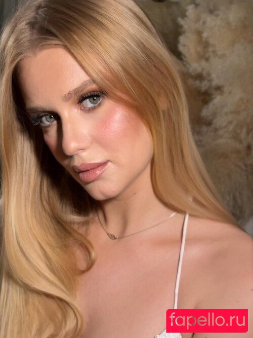 Vlada Dobryak Nude Onlyfans Photo 18