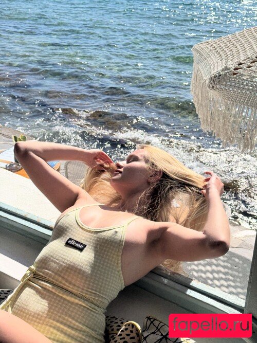 Vlada Dobryak Nude Onlyfans Photo 5
