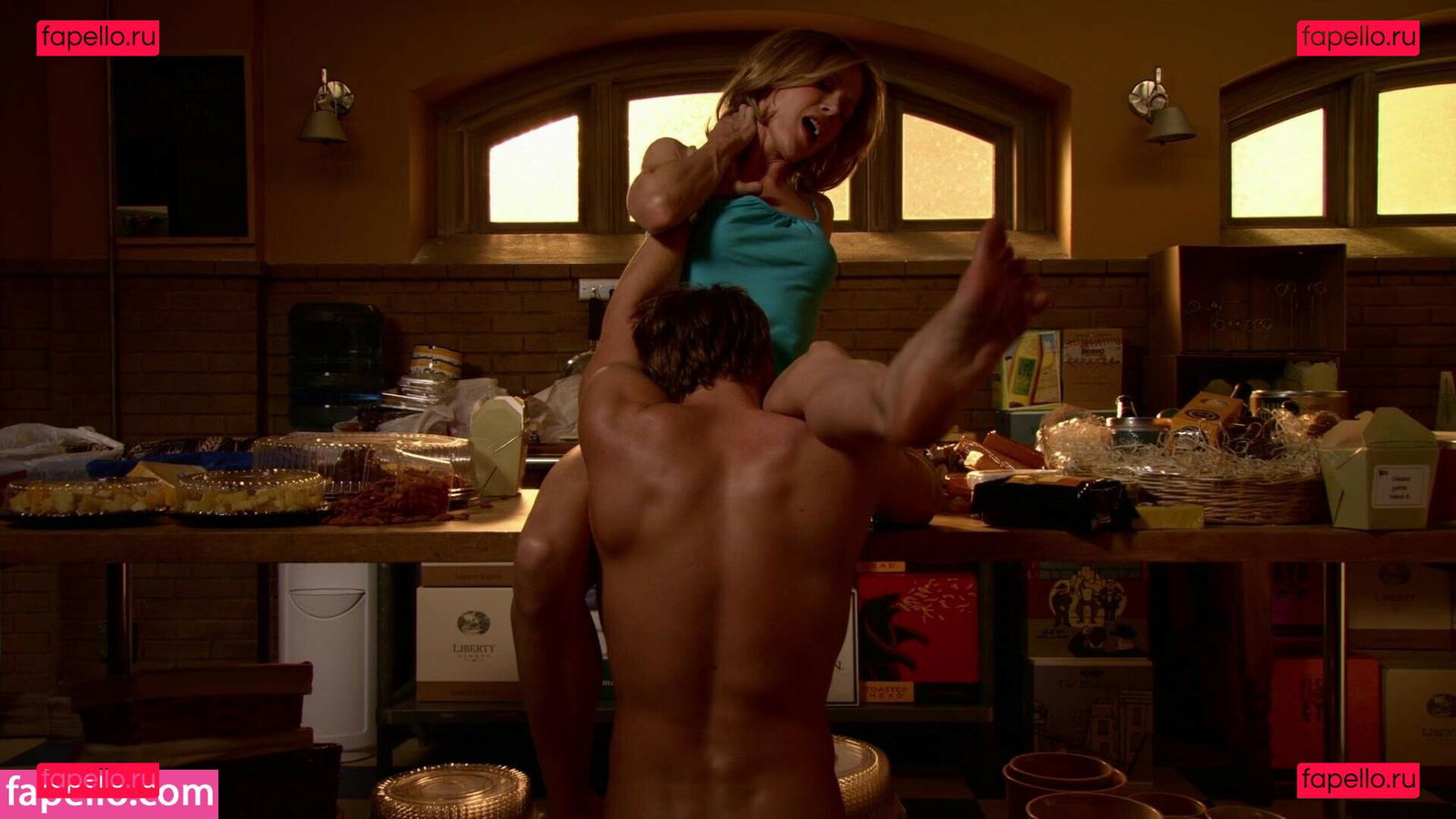 Julie Bowen / itsjuliebowen / lindseybowenn Onlyfans Photo Gallery 