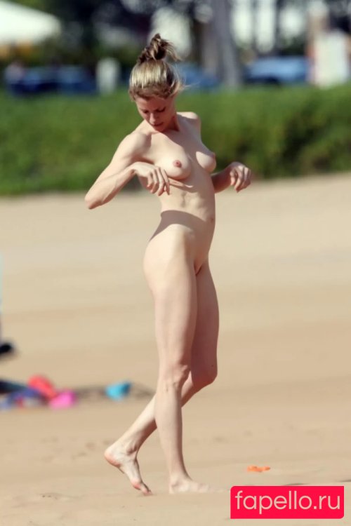 Julie Bowen Nude Onlyfans Photo 29