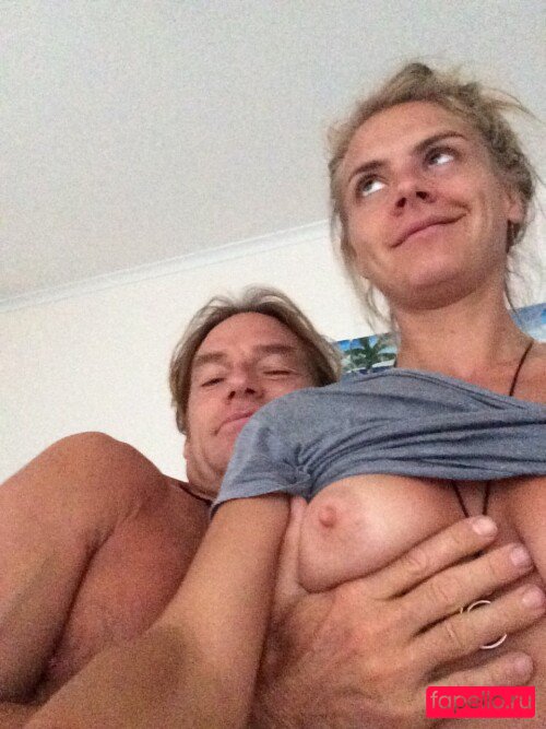 Eliza Coupe Nude Onlyfans Photo 19