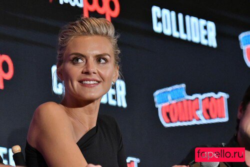 Eliza Coupe Nude Onlyfans Photo 7