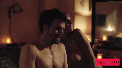 Eliza Coupe Nude Onlyfans Photo 9