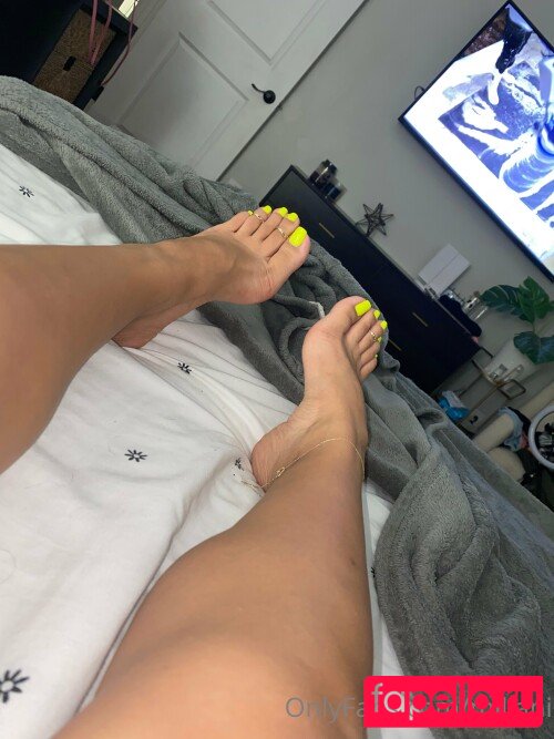 feetbymiliani Nude Onlyfans Photo 35