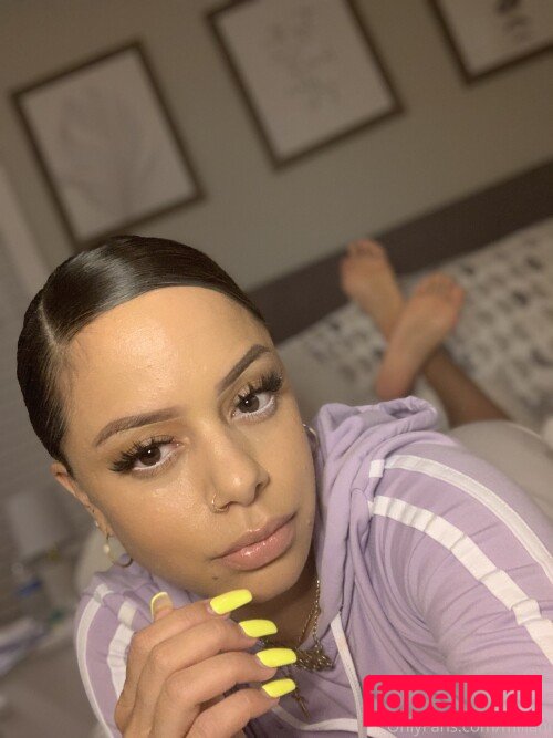 feetbymiliani Nude Onlyfans Photo 22