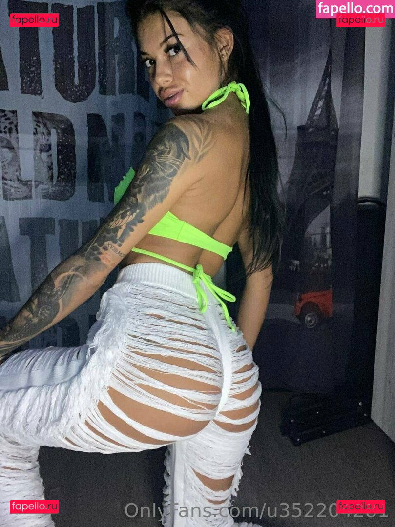 redelissa Onlyfans Photo Gallery 