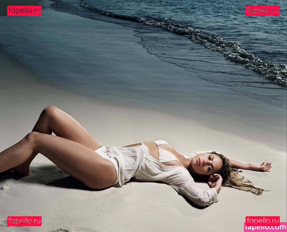 Shakira Nude Onlyfans Photo 38