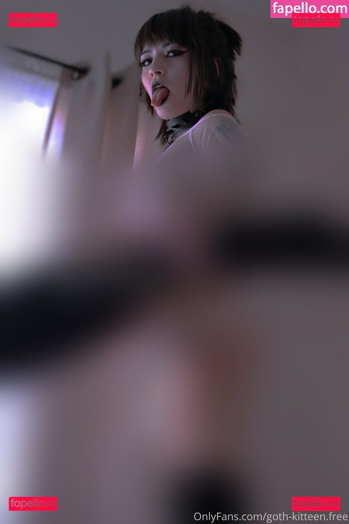 goth-kitteen.free Nude Onlyfans Photo 45