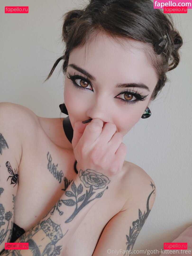goth-kitteen.free Nude Onlyfans Photo 35