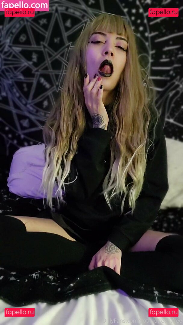 goth-kitteen.free Nude Onlyfans Photo 6
