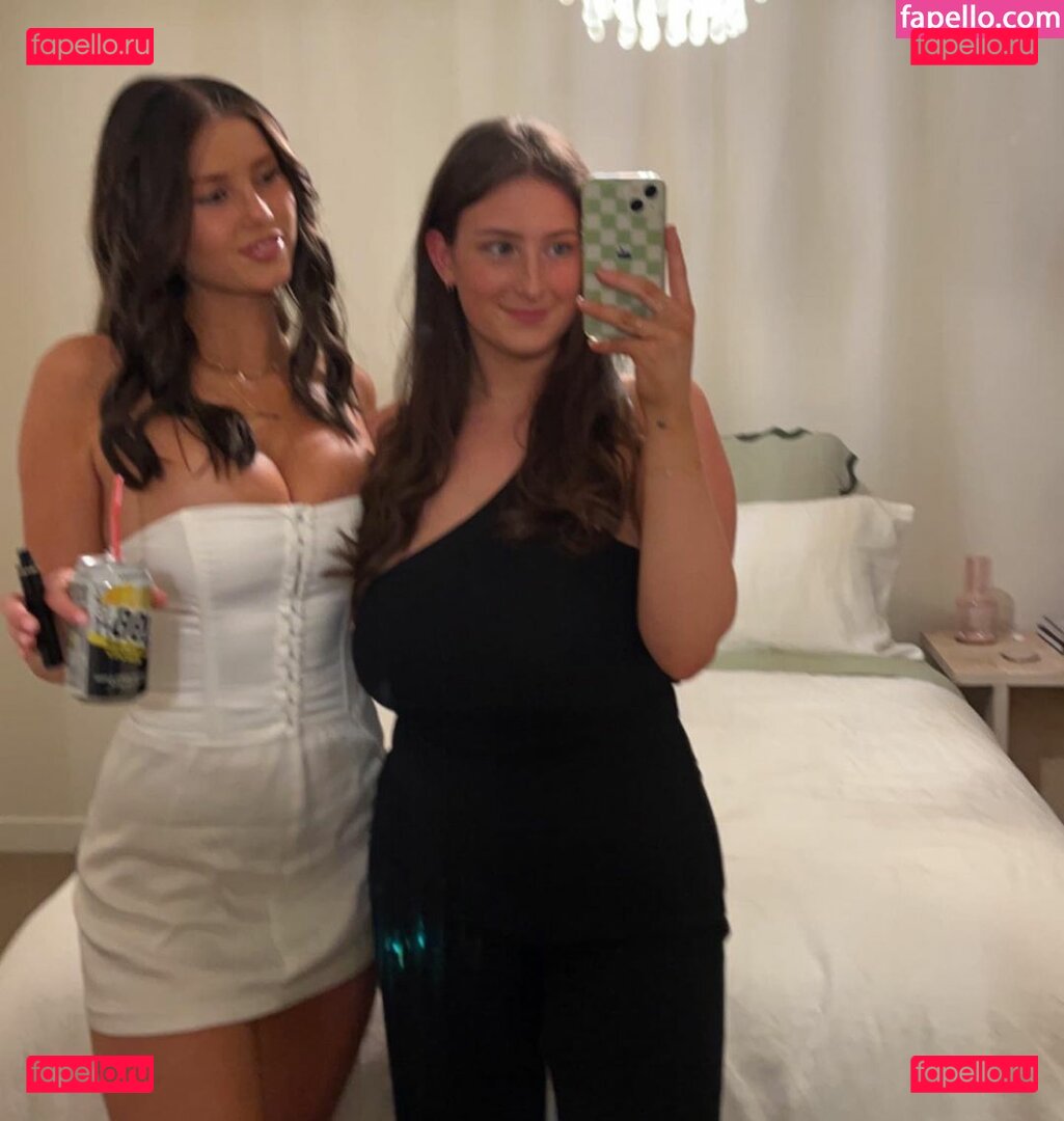 Emilia Dettorre / emilia.dettorre Onlyfans Photo Gallery 