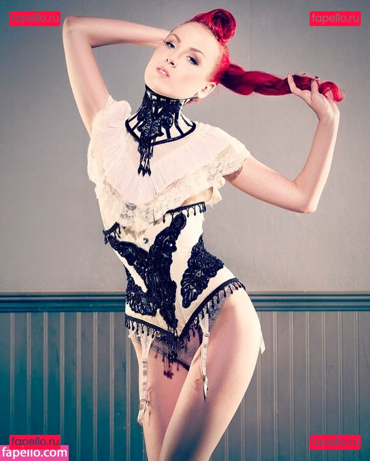 Melissa Drew / https: / melissadrew / melissadrewirl Onlyfans Photo Gallery 