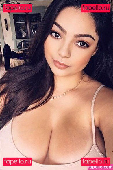 Priscilla Yasury / https: / priscillayasury Onlyfans Photo Gallery 