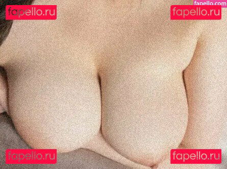 paoetics Onlyfans Photo Gallery 