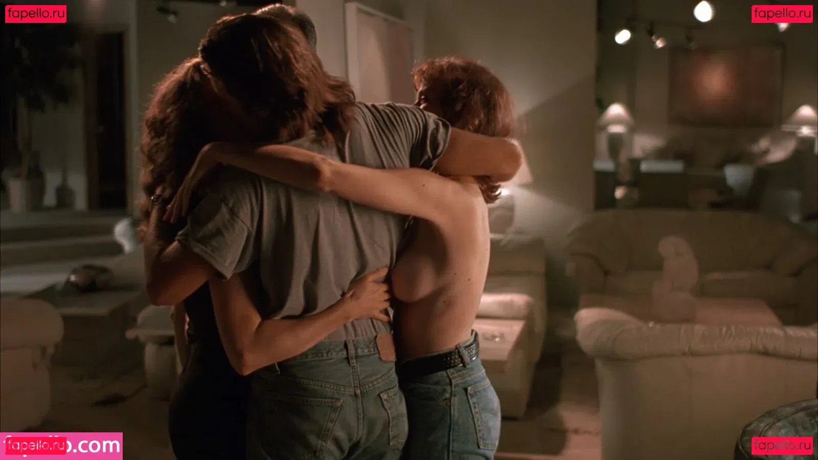 Mimi Rogers Onlyfans Photo Gallery 