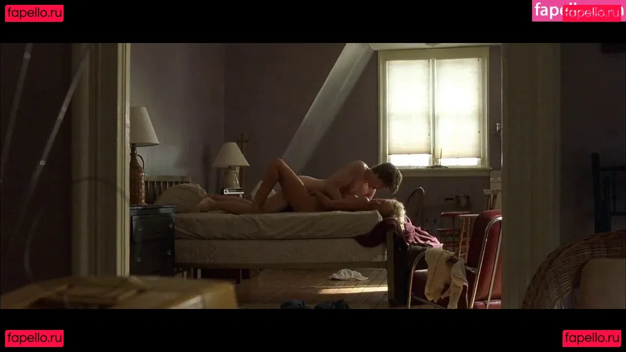 Mimi Rogers Onlyfans Photo Gallery 