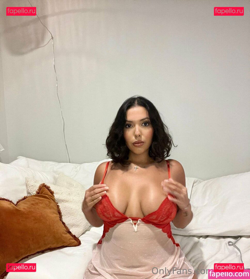 livmia2.0 Onlyfans Photo Gallery 