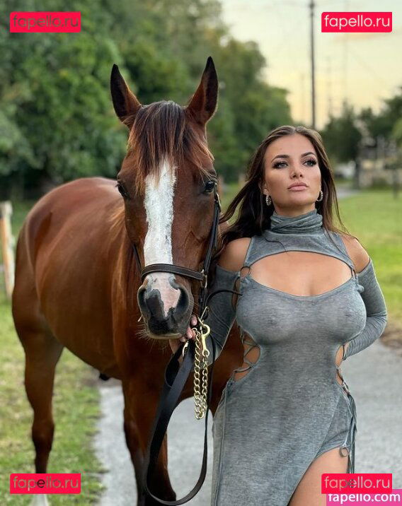 Kira Shine / kira_shine / kira_shine_ Onlyfans Photo Gallery 