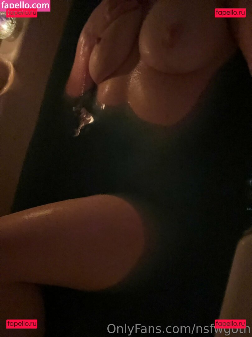 gothg0blin / nsfwgoth / nsfwgothicfurry Onlyfans Photo Gallery 