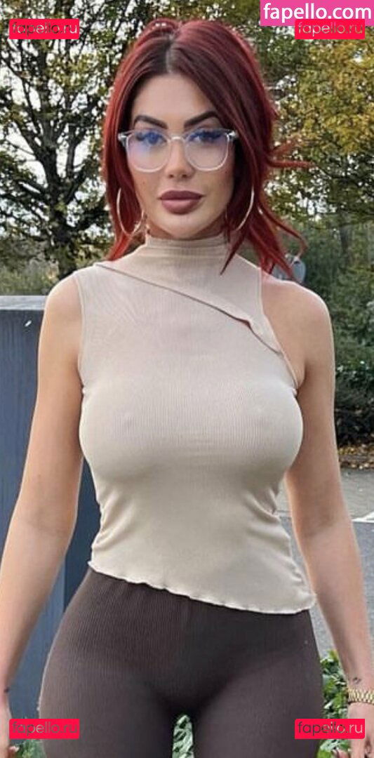 Chloe Ferry / Chloe_GShore / chloeferryofficial / chloegshore1 Onlyfans Photo Gallery 