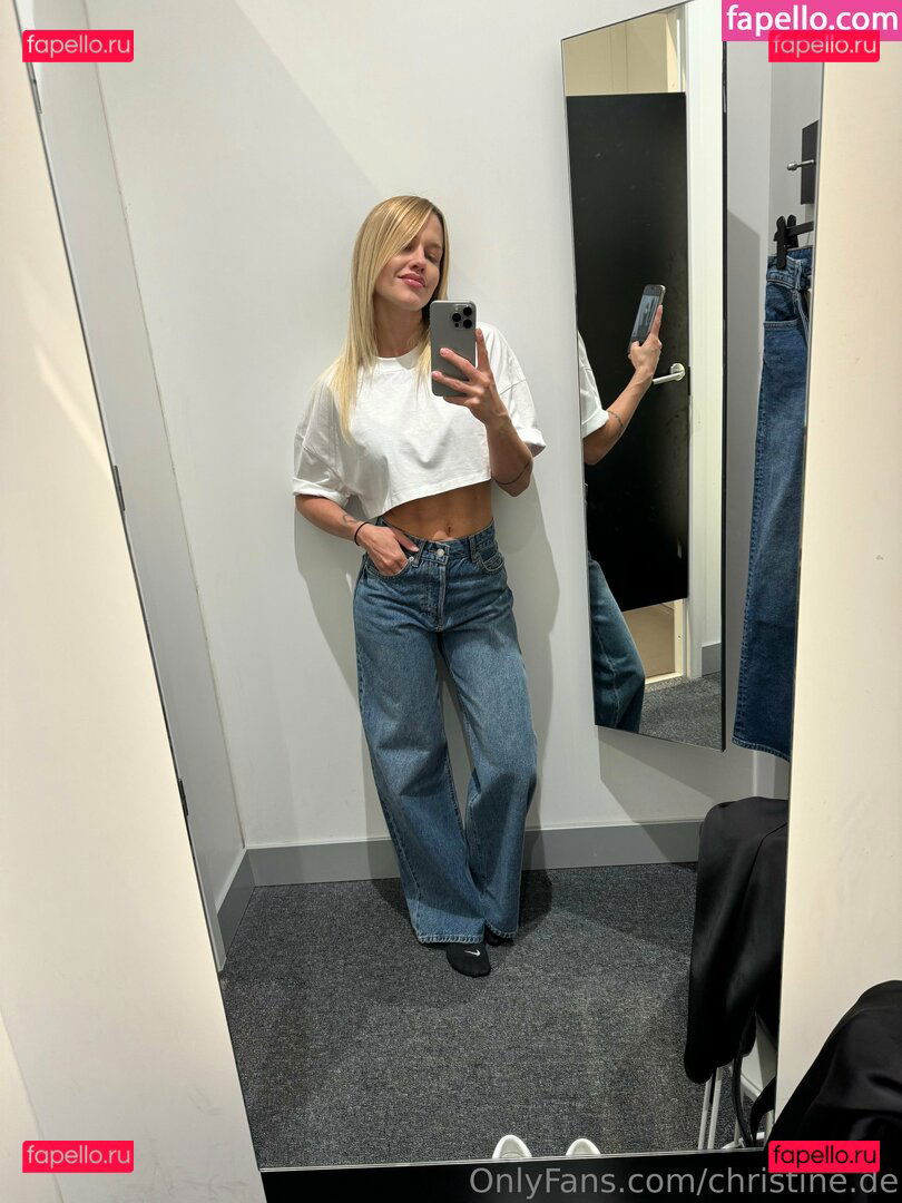 christine.de / christinedecarvalho / cutie.christi Onlyfans Photo Gallery 