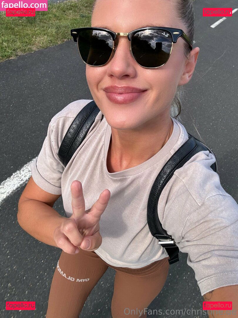 christine.de / christinedecarvalho / cutie.christi Onlyfans Photo Gallery 