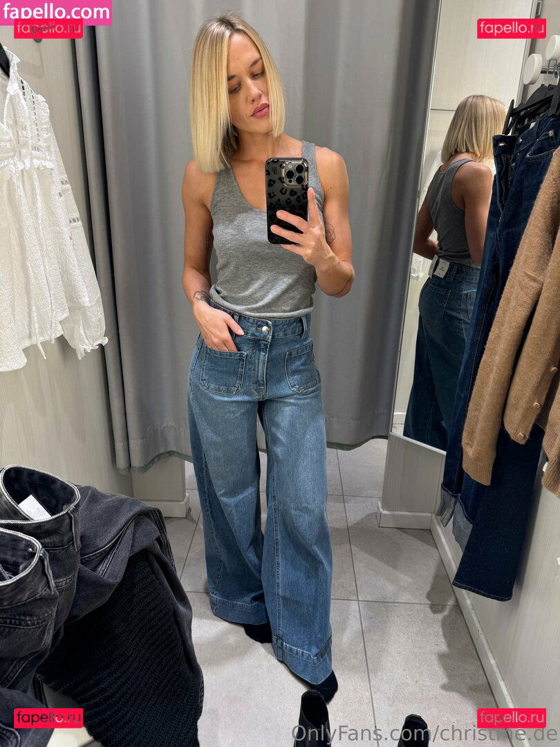 christine.de / christinedecarvalho / cutie.christi Onlyfans Photo Gallery 