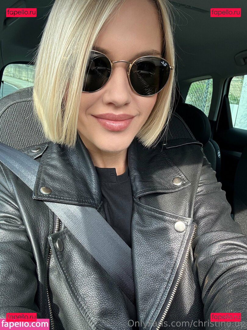 christine.de / christinedecarvalho / cutie.christi Onlyfans Photo Gallery 