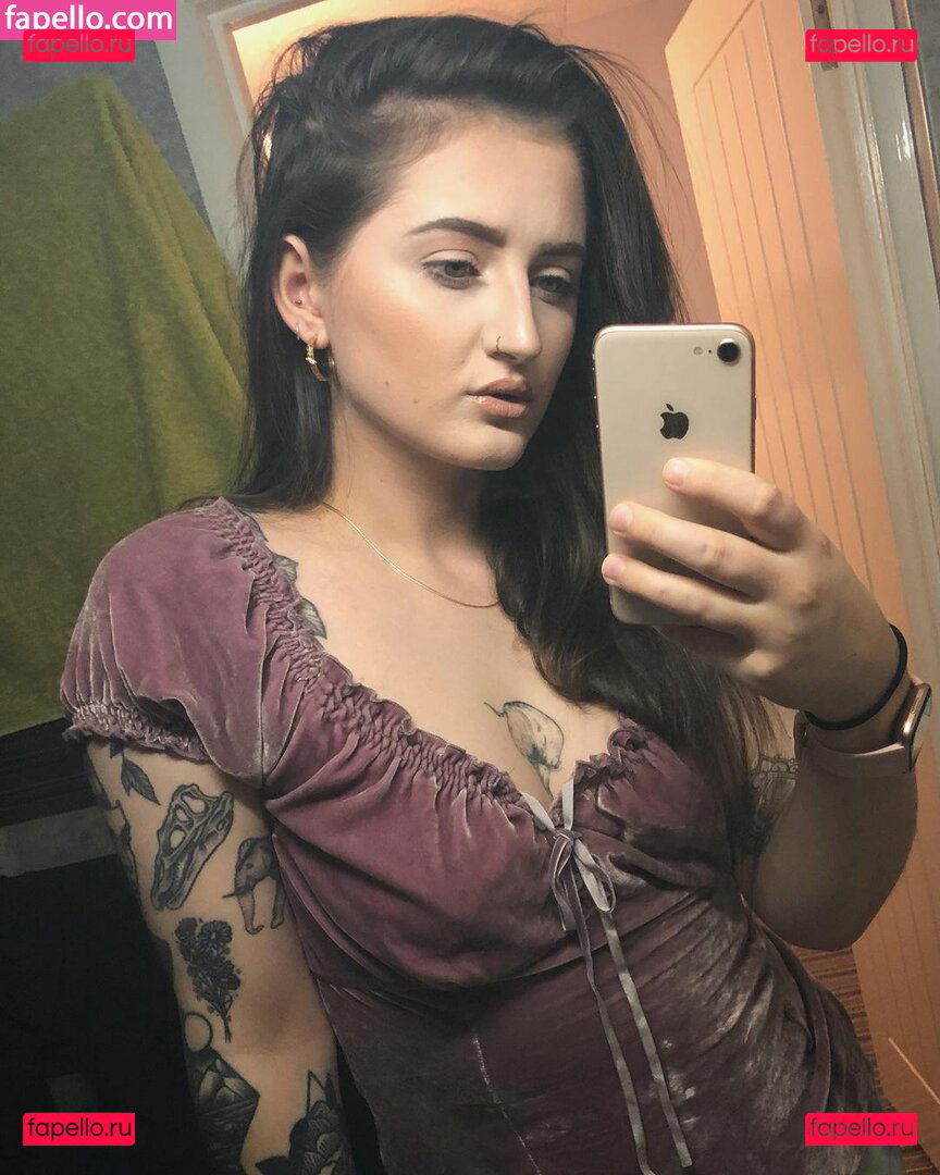 Prosper ASMR / bethan.yprosper / bethanyprosper Onlyfans Photo Gallery 