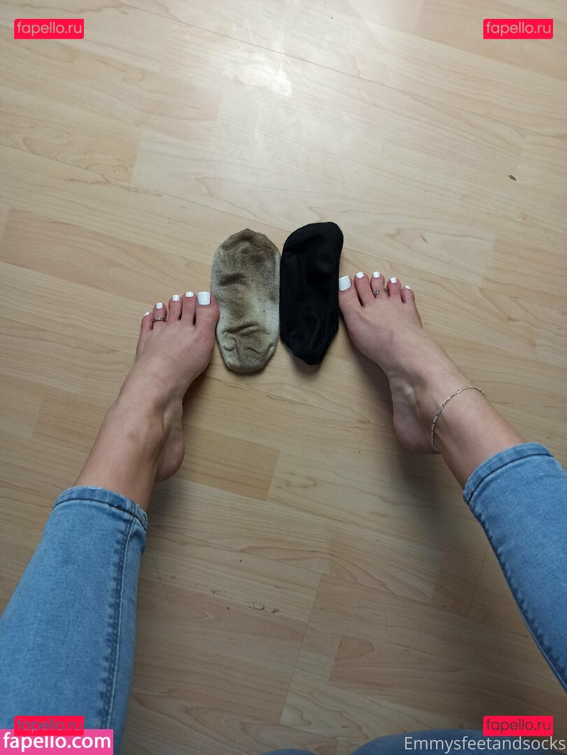 emmyfeetandsocks Nude Onlyfans Photo 50