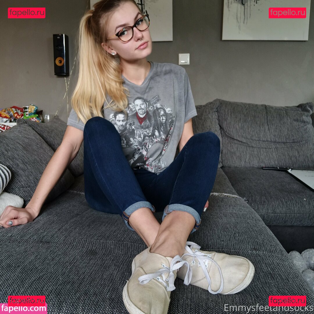 emmyfeetandsocks Nude Onlyfans Photo 31