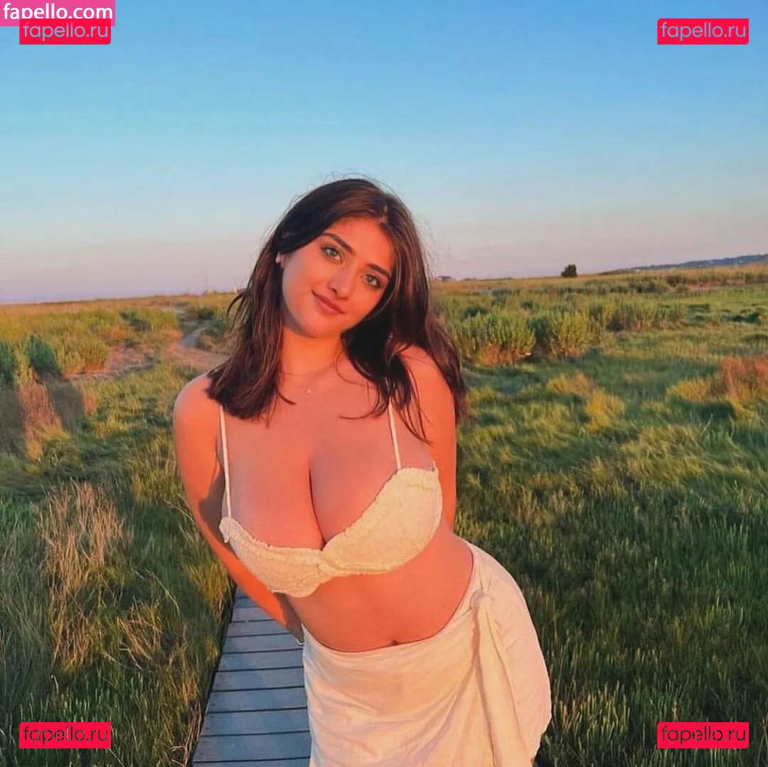 Aanya Advani / Aanya_Advani / https: / stories Onlyfans Photo Gallery 