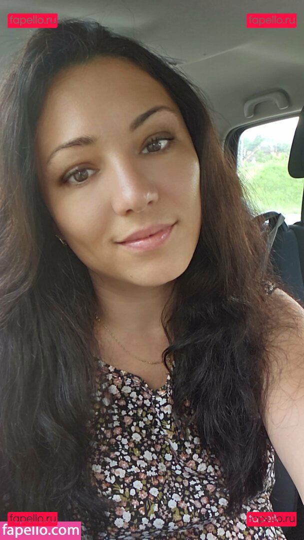 FoxyKara / foxykiraa Onlyfans Photo Gallery 