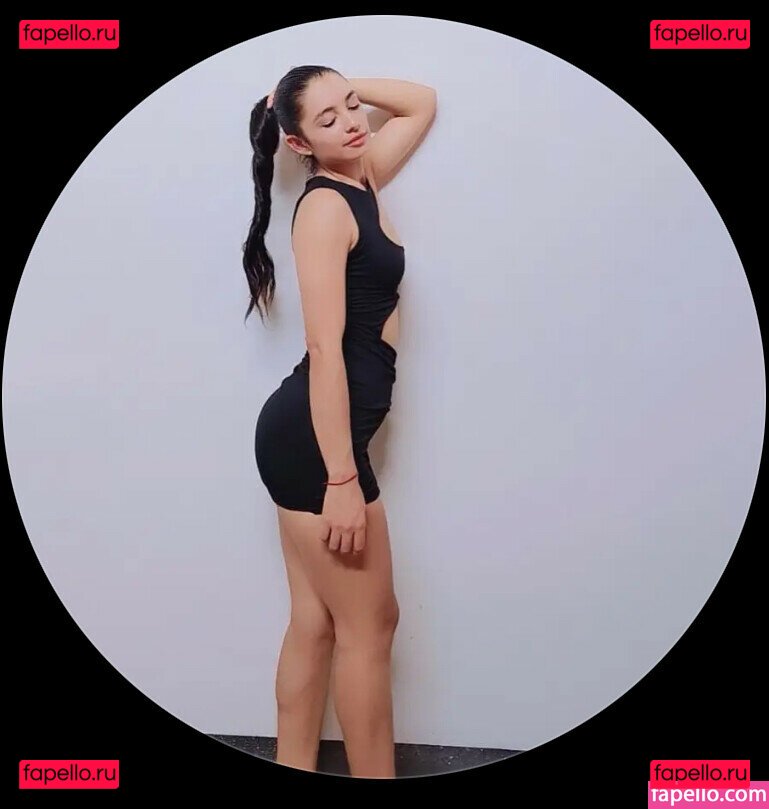 Karinannys / kaarines / kariannysarellanf / kariannysvane / karinakayx Onlyfans Photo Gallery 