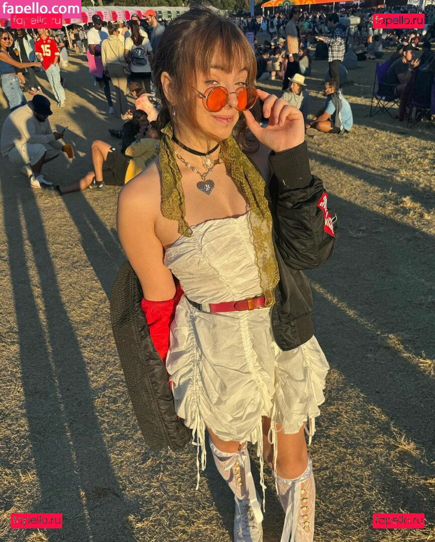 CruelRice / elliemariese Onlyfans Photo Gallery 