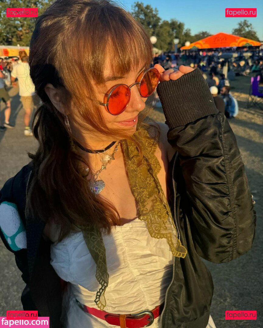 CruelRice / elliemariese Onlyfans Photo Gallery 