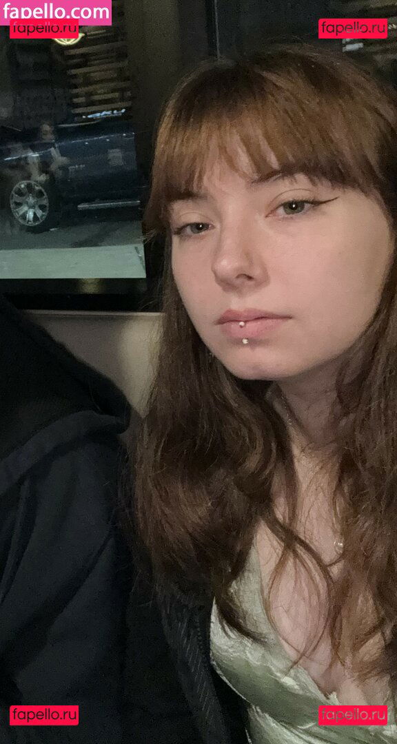 CruelRice / elliemariese Onlyfans Photo Gallery 