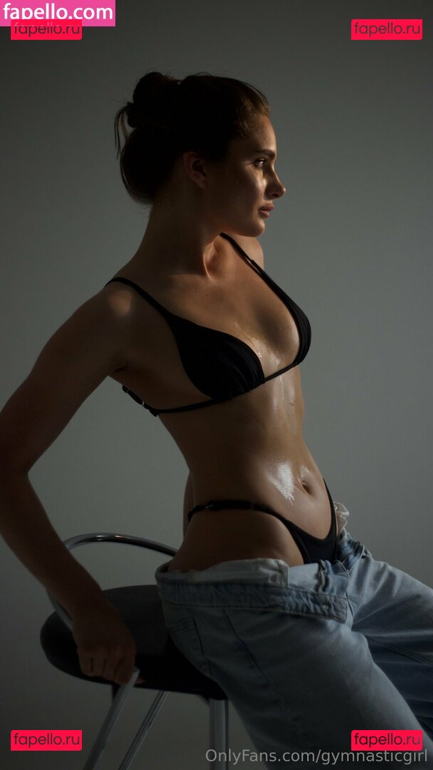 alice1white_ Nude Onlyfans Photo 25