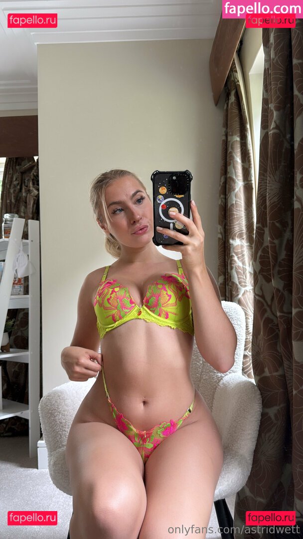astridwett Nude Onlyfans Photo 51