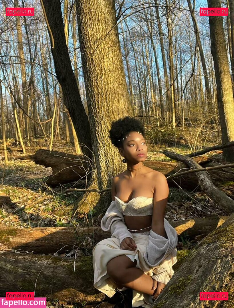 Akiras Peach Nude Onlyfans Photo 30