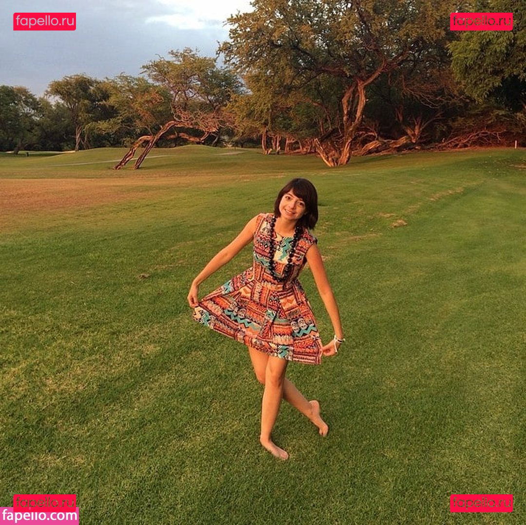 Kate Micucci / https: / katemicucci Onlyfans Photo Gallery 