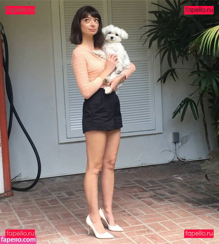 Kate Micucci / https: / katemicucci Onlyfans Photo Gallery 